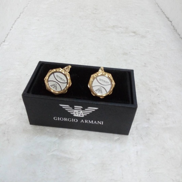 Cufflinks - Picture 2 of 3